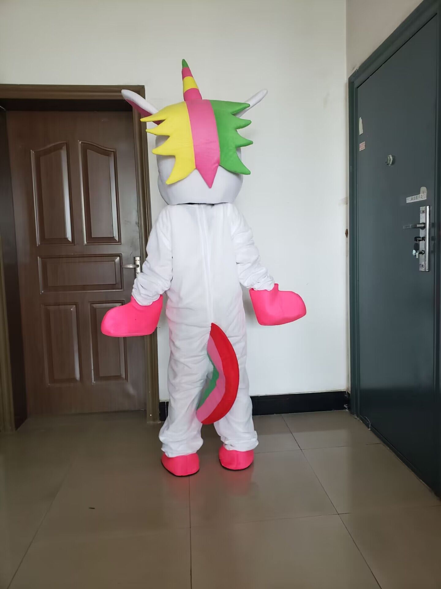 Adult Unicorn Mascot Costume C - Cosplay Prop Business のレビューと価格