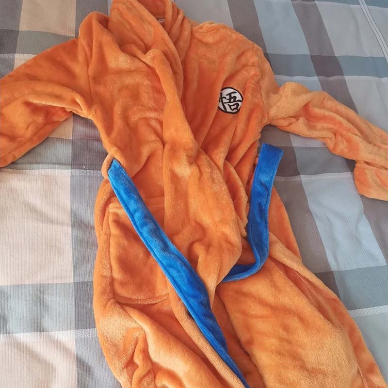 Dragon Ball Z Son Goku Bathrob - Cosplay Fireball Prop のレビューと価格