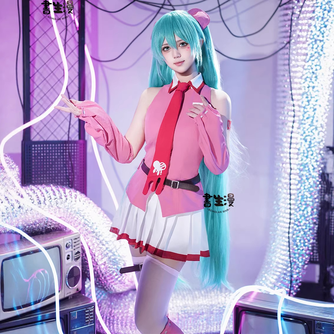 Anime MMiLku Gloomy Bear Cross - Prop De Cosplay のレビューと価格