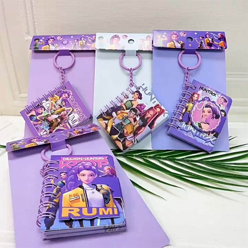 4PCS K-pop Mini Keychain Noteb - Cosplay Prop Book のレビューと価格